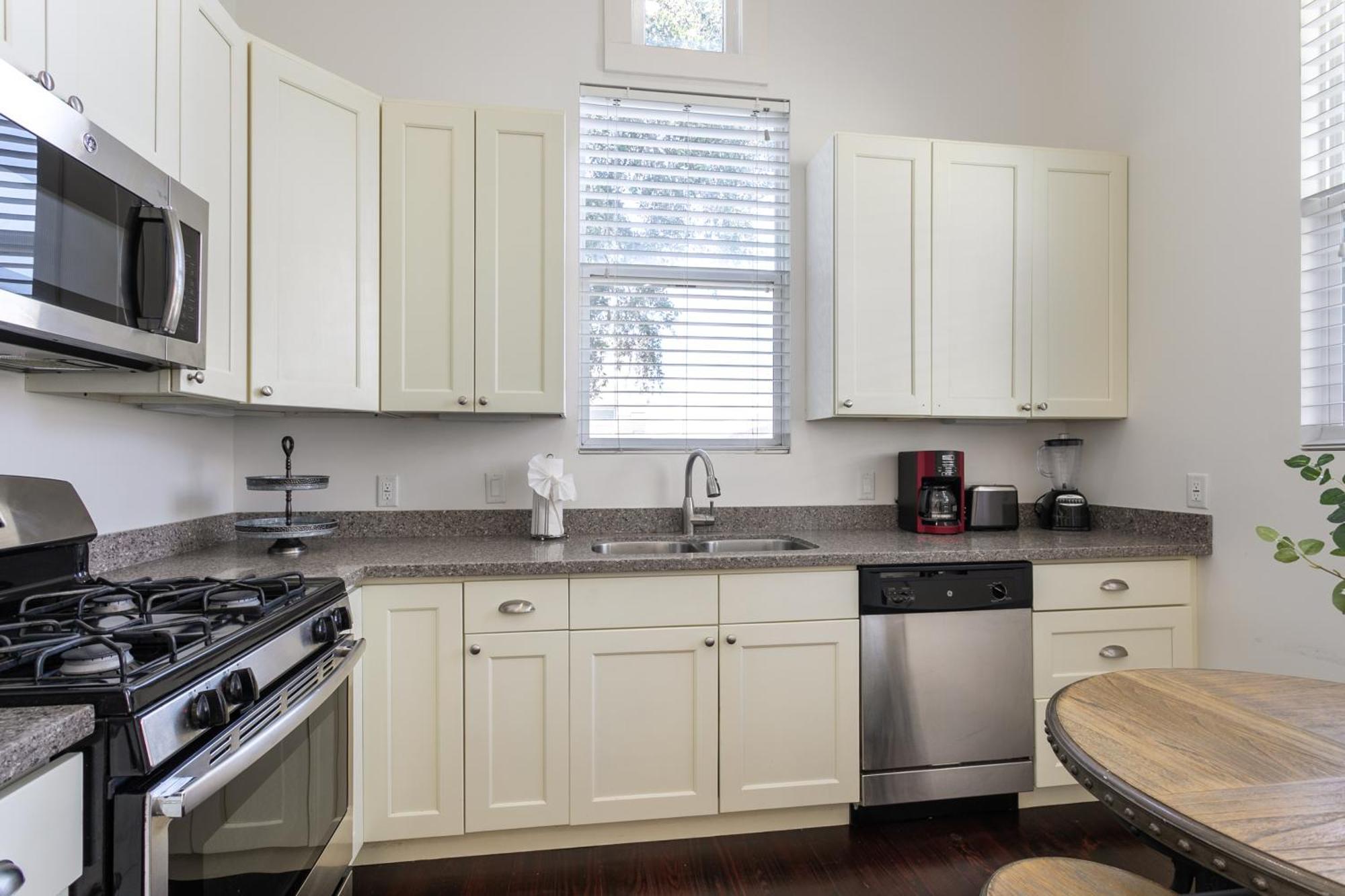 Charming 2Br On Carondelet By Hosteeva Lejlighed New Orleans Eksteriør billede